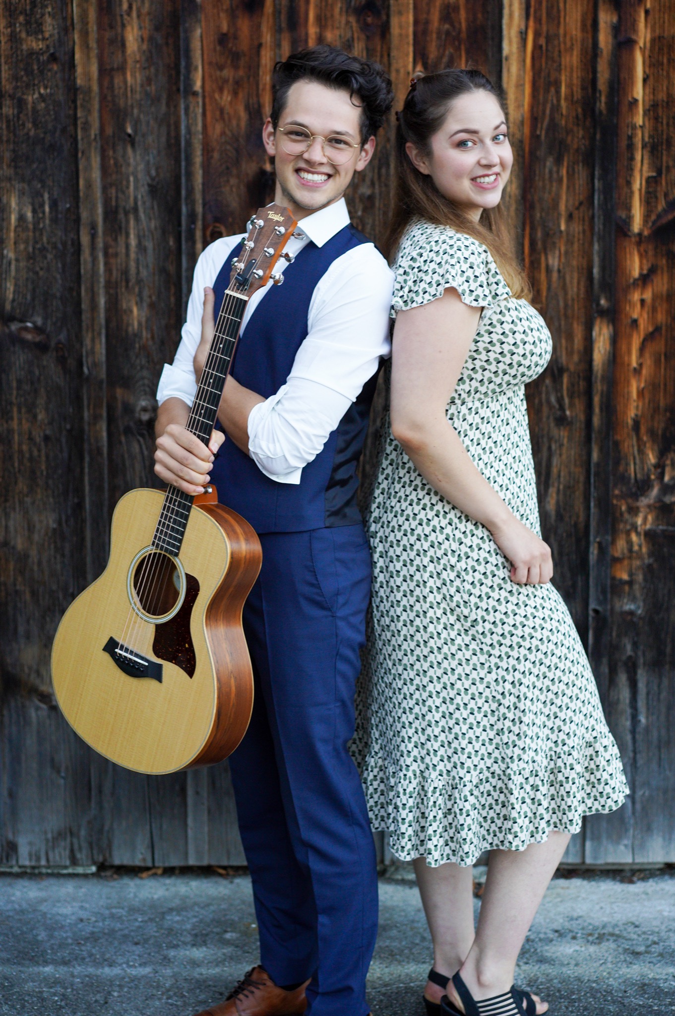 Acoustic duo